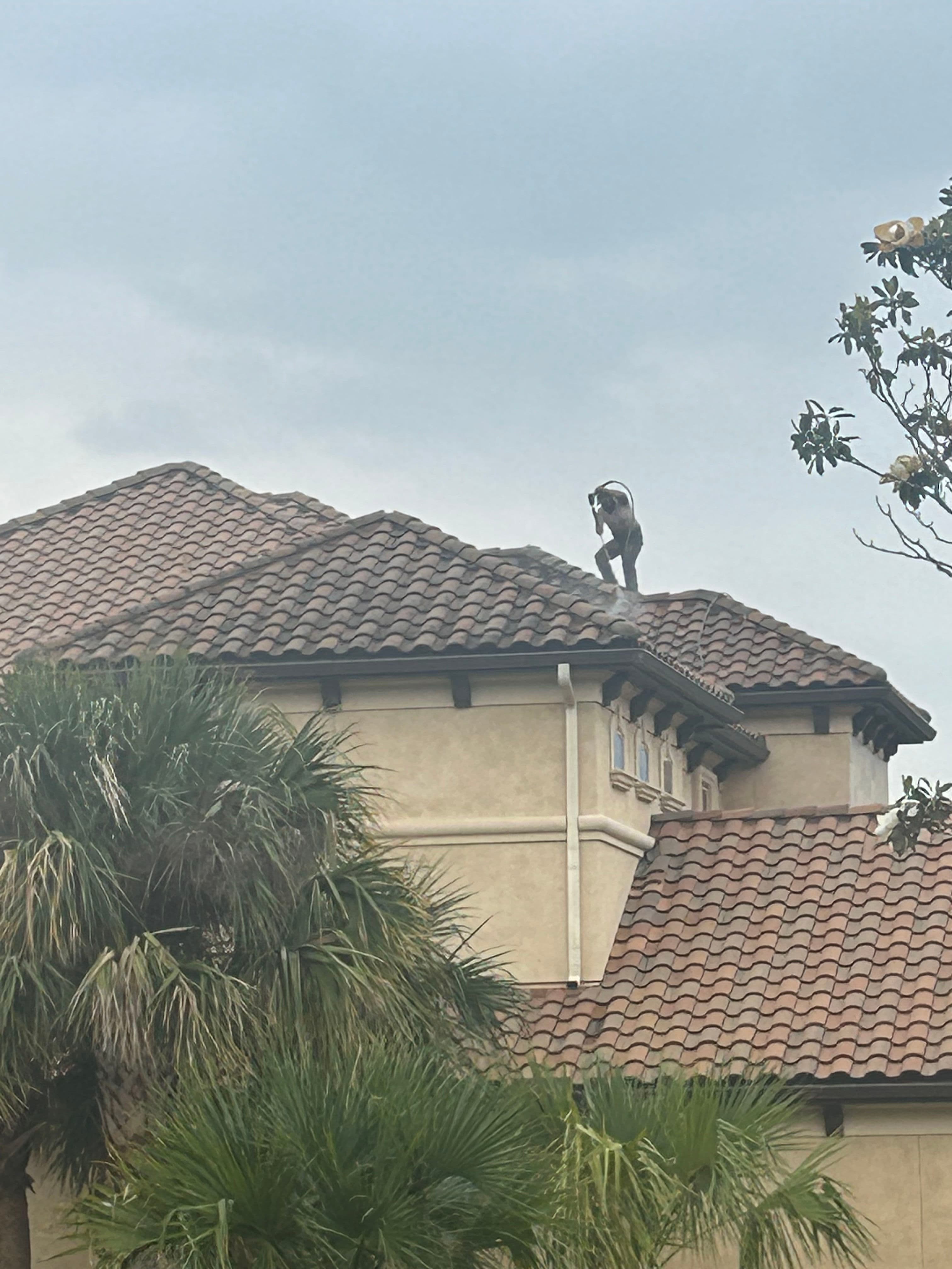 Project Professional Tile Roof Cleaning in Montgomery image